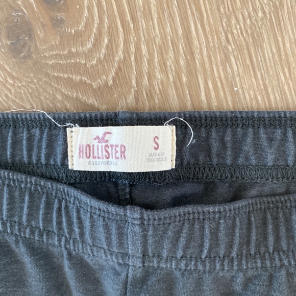 Hollister Leggings - Picture 2 of 3